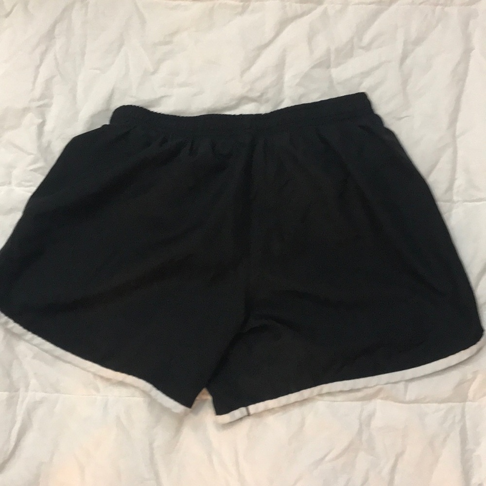 Nike Shorts - Picture 2 of 3